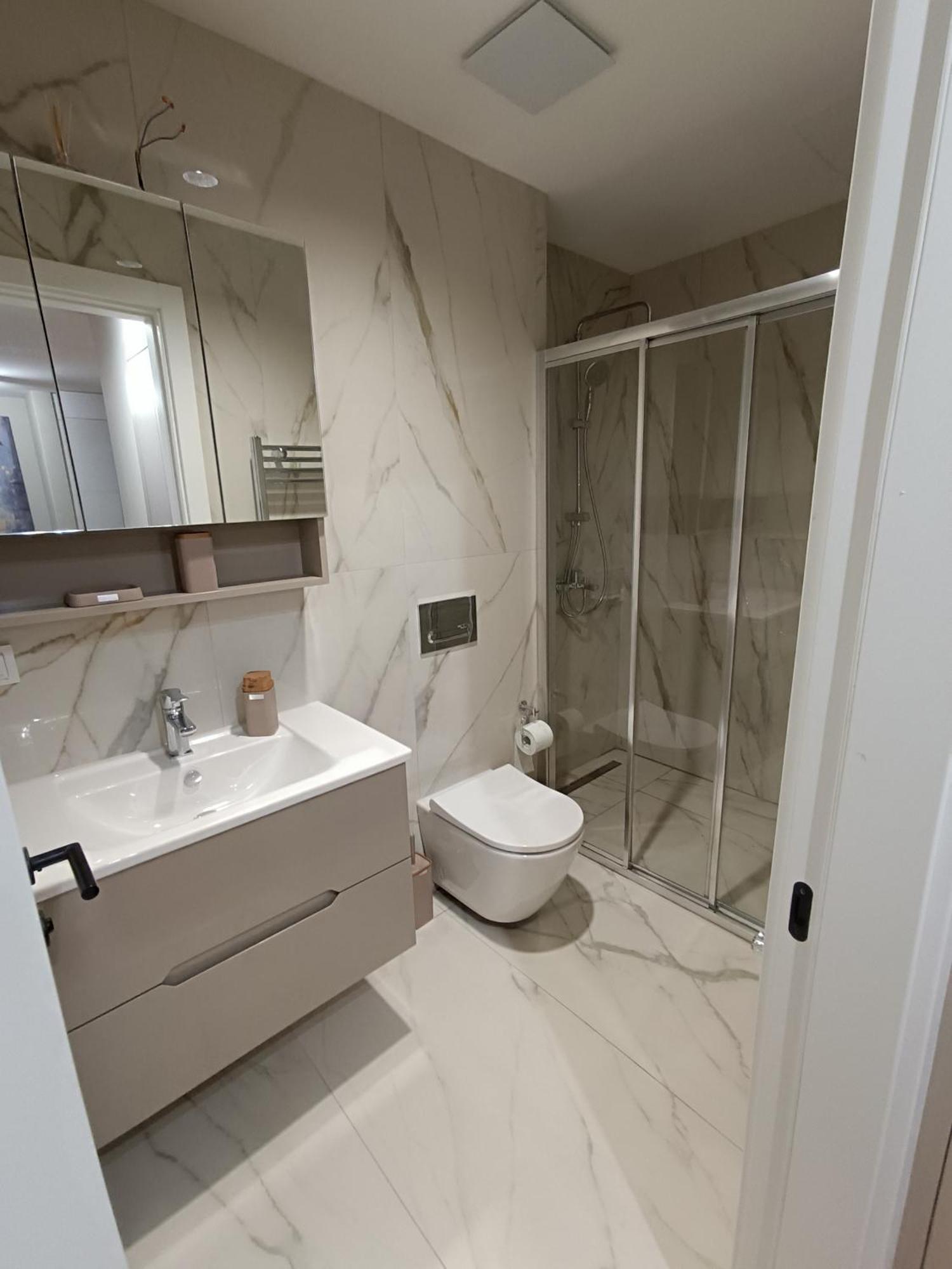Anika Luxury Apartment At Diamond Center Skopje Exteriér fotografie