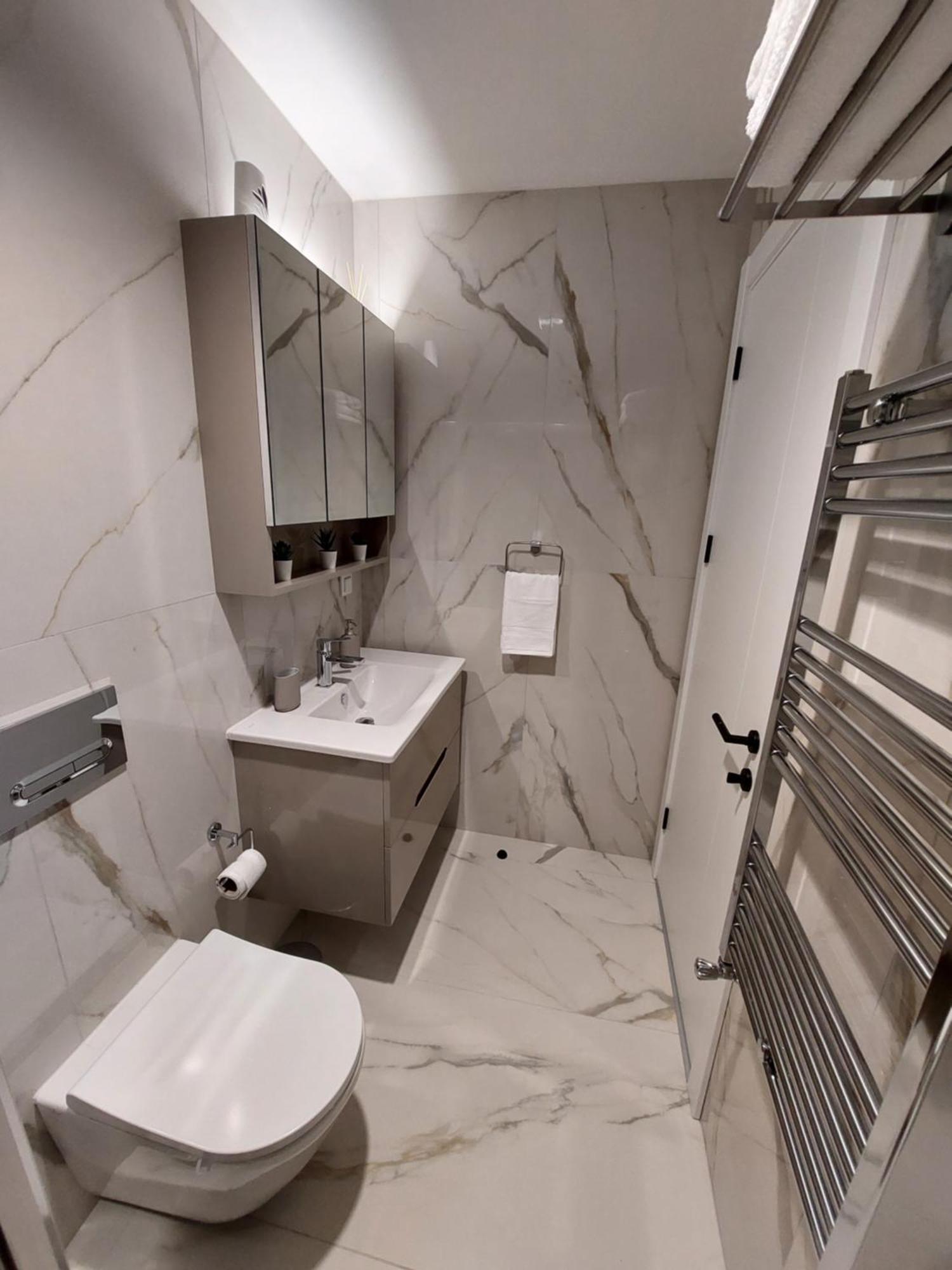Anika Luxury Apartment At Diamond Center Skopje Exteriér fotografie